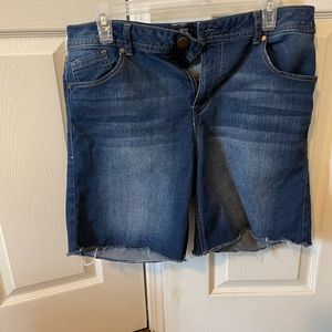 Cut Off Jeans